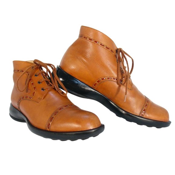 TOD'S $825 Vintage Gommino Oxford Lace Up Ankle Boots Booties Women's 37/7 - Picture 1 of 10